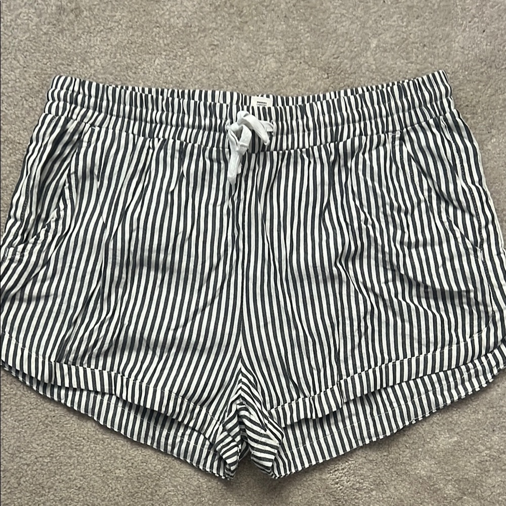 Billabong High Waist Black and White Striped Shorts